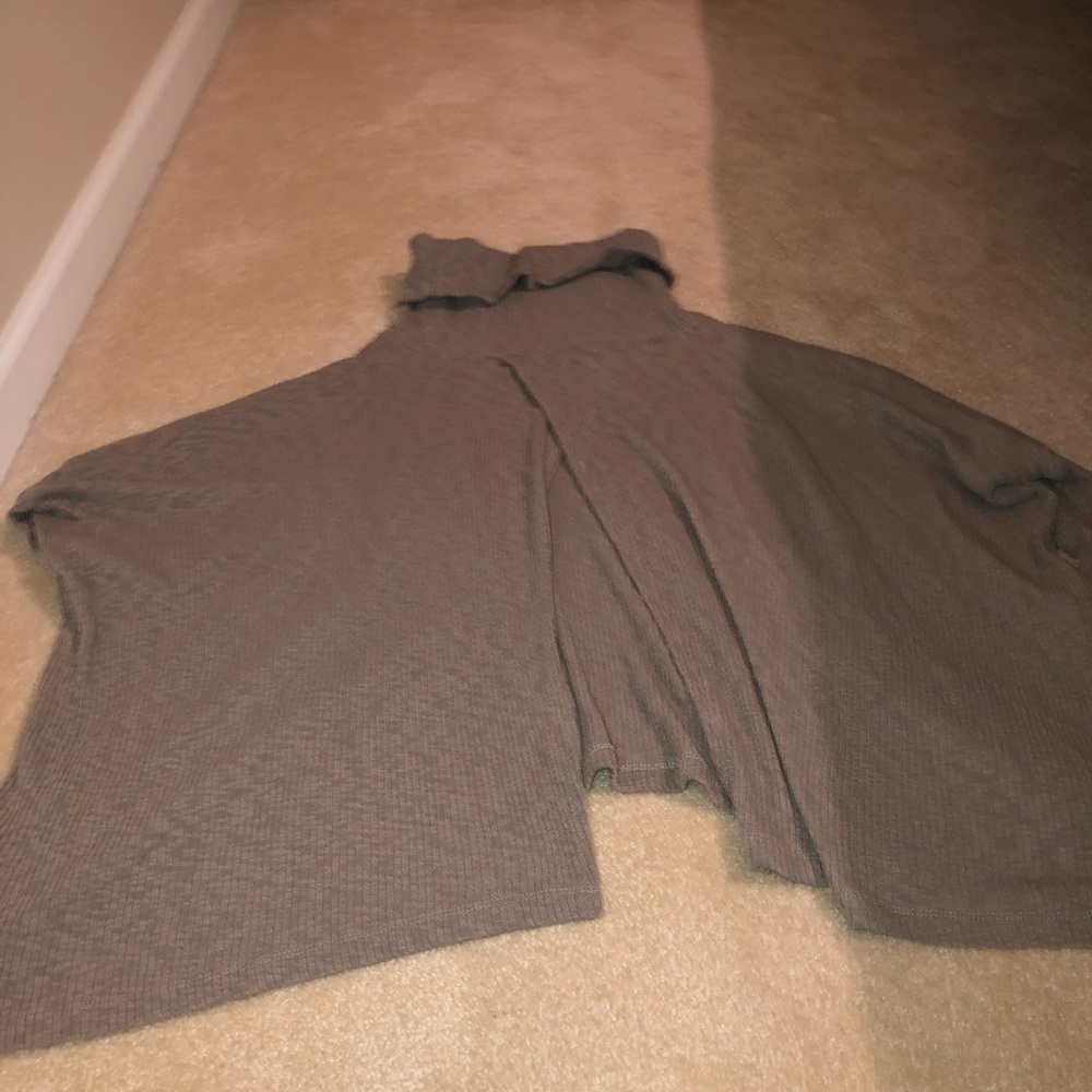 Free People Top - Picture 2 of 2